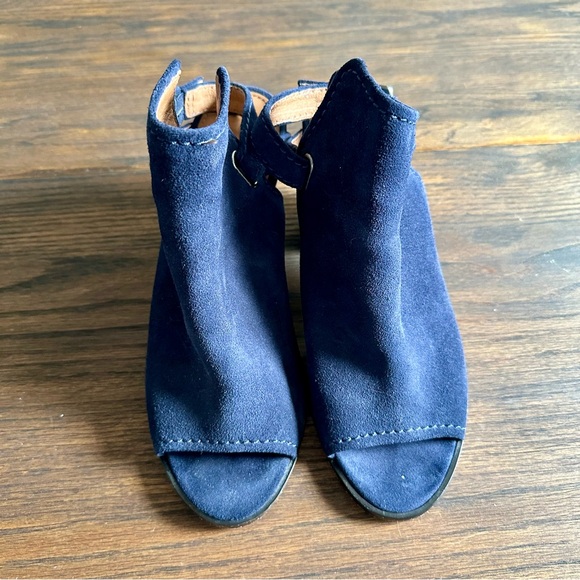 Frye • Suede Open Toe Bootie • 8 - Picture 3 of 10